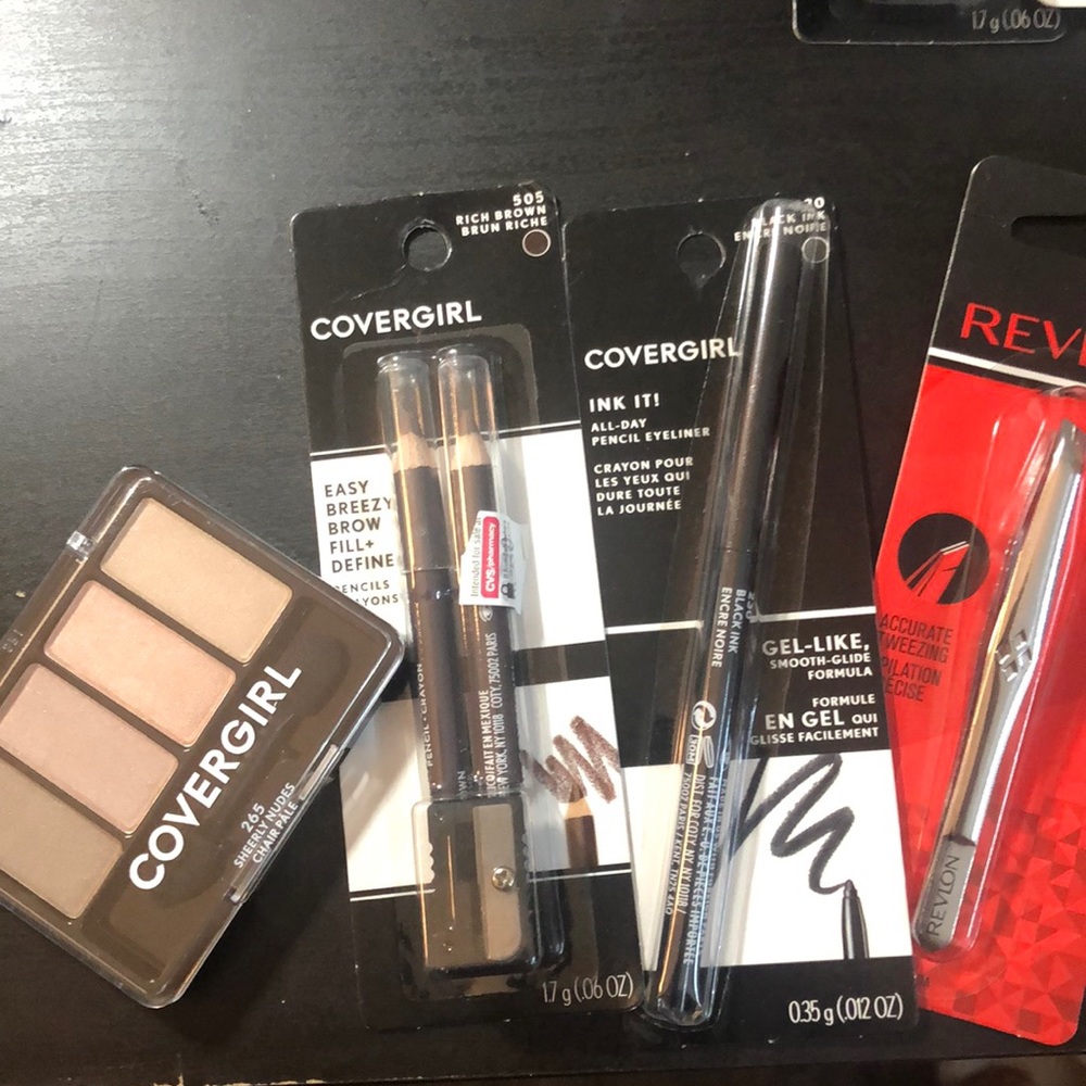 Covergirl/ revlon eye bundle